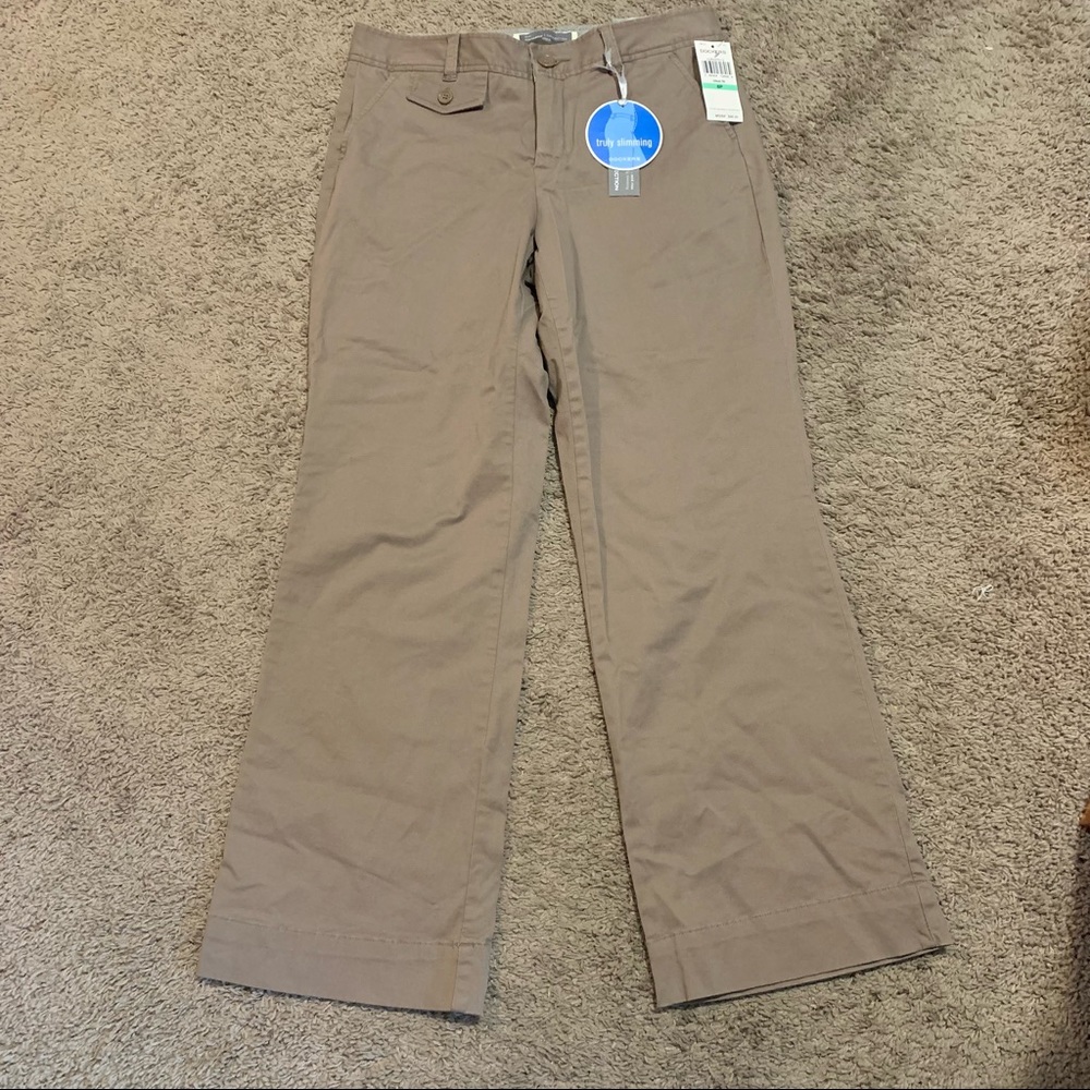 NWT Docker’s Collection Ideal Fit Slimming Pants 8P
